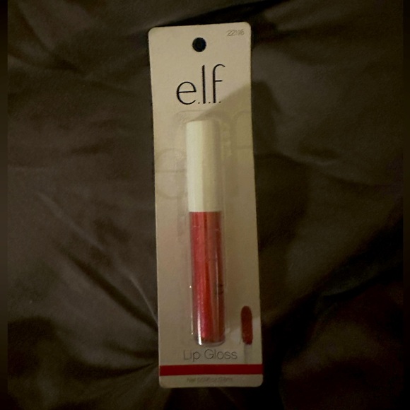 NWT E.L.F. “Brett” Holiday Red Shimmer Essential EX-tra Lip Gloss Christmas Lip - Picture 3 of 4